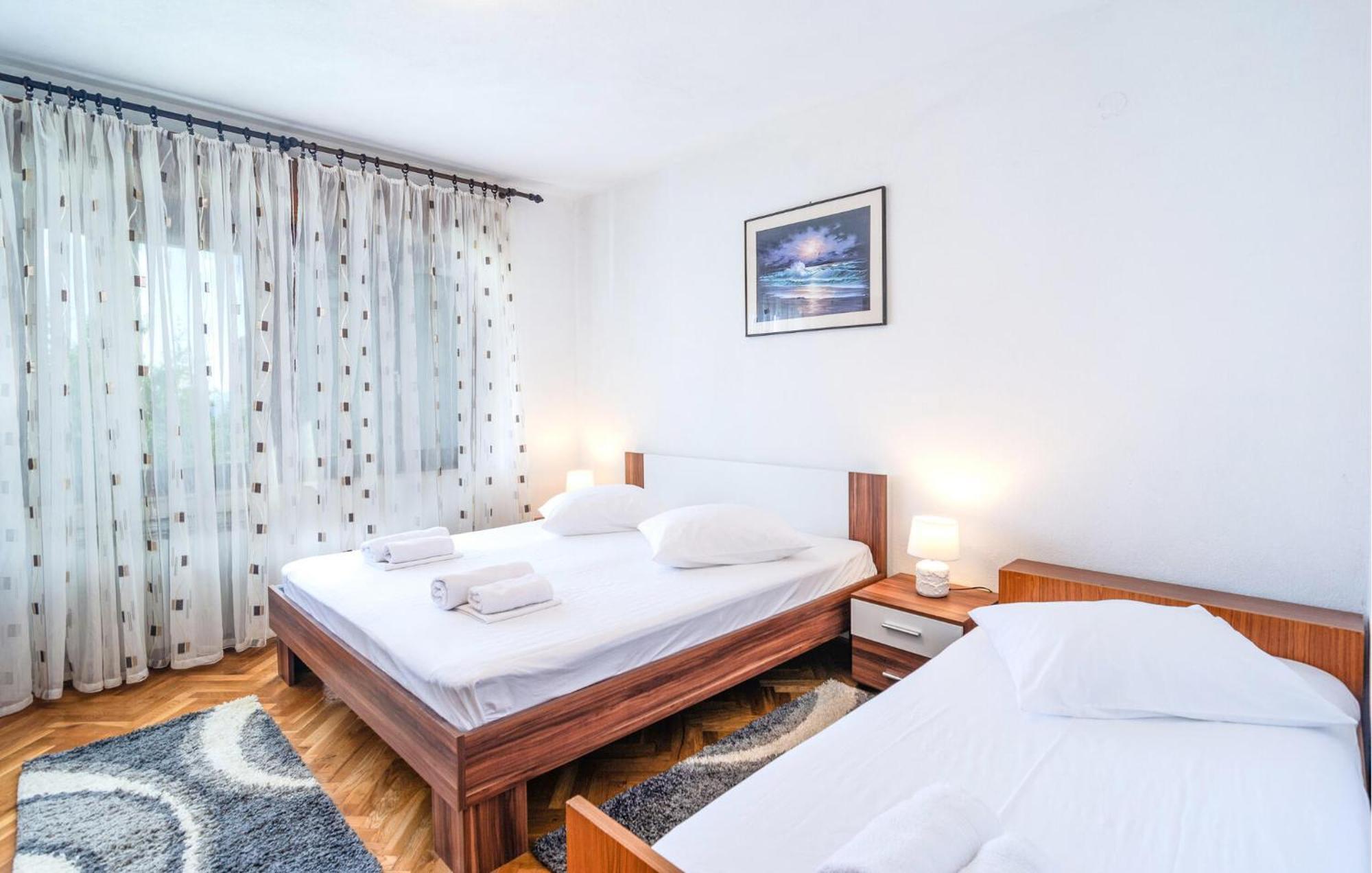 Amazing Apartment In Podstrana With Wifi Eksteriør billede